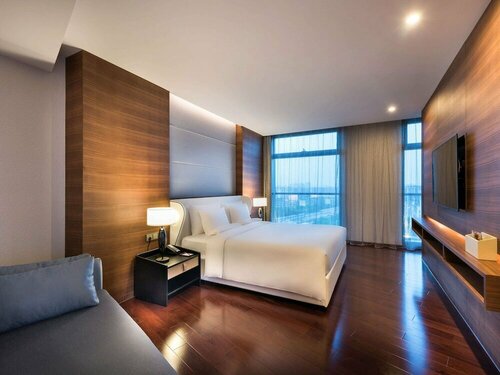 Гостиница Novotel Shanghai Hongqiao Hotel в Шанхае