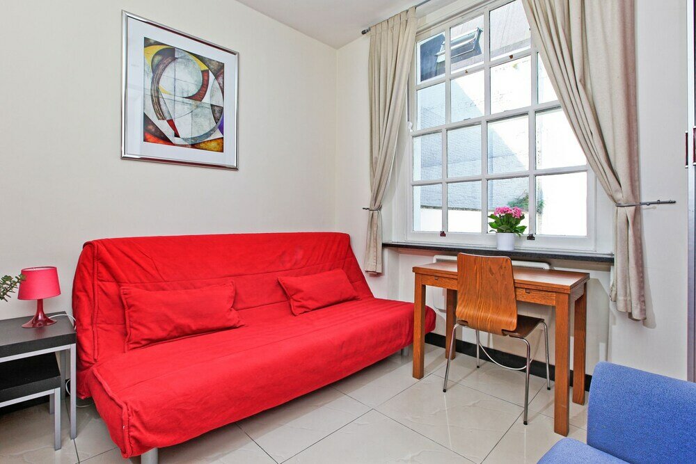 Фото Baker Street Suites