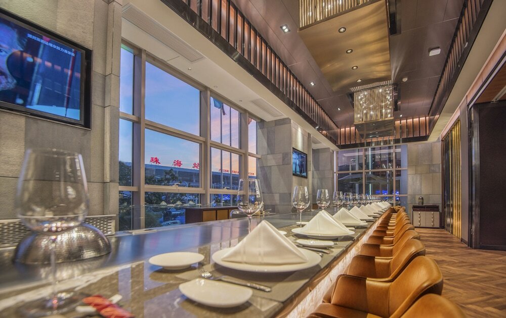 Фото Zhuhai LongZhuDa International Hotel