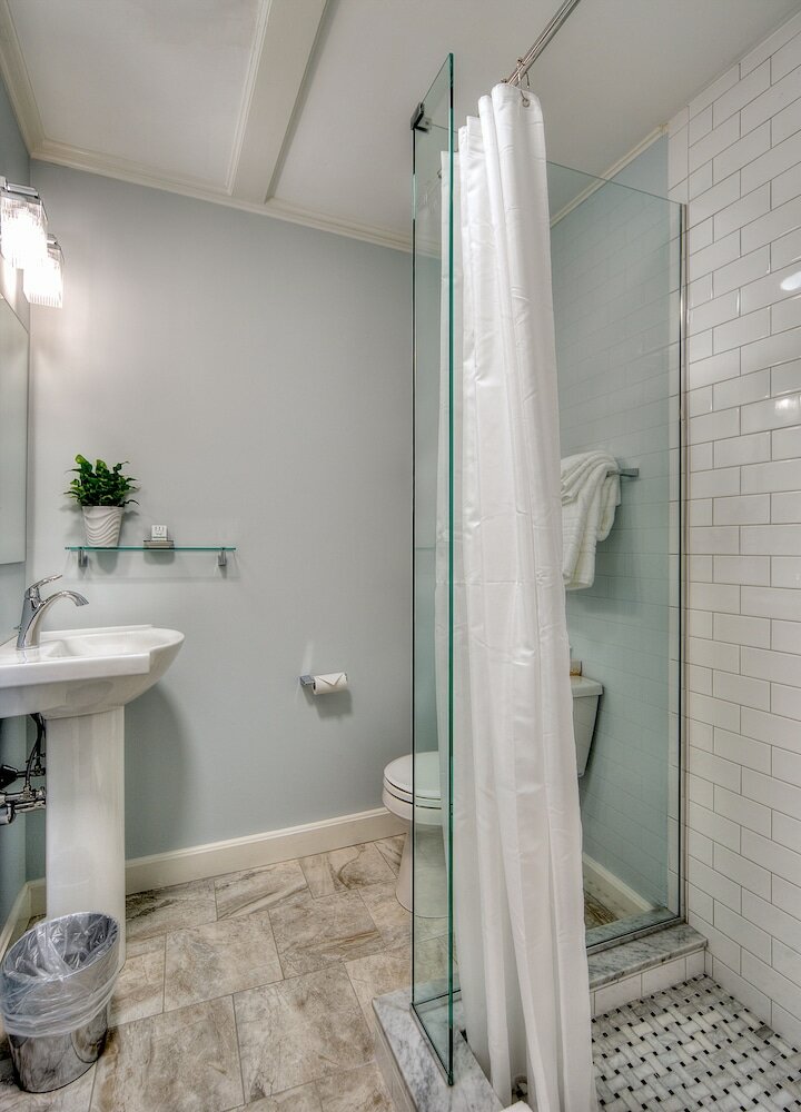 Фото The Sailmaker's House