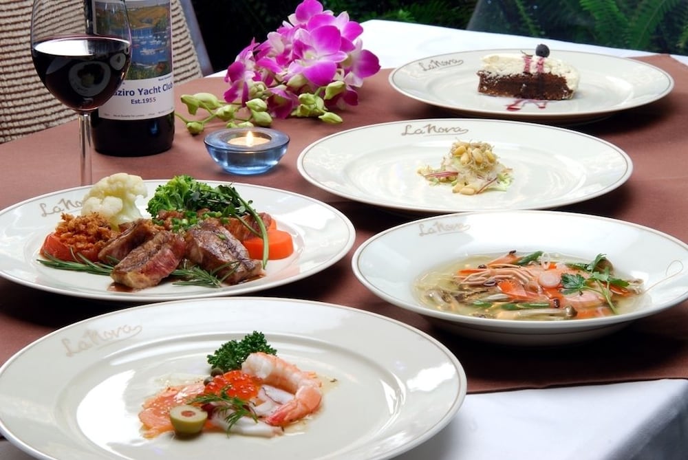 Фото Gallery Court Ofa Atu