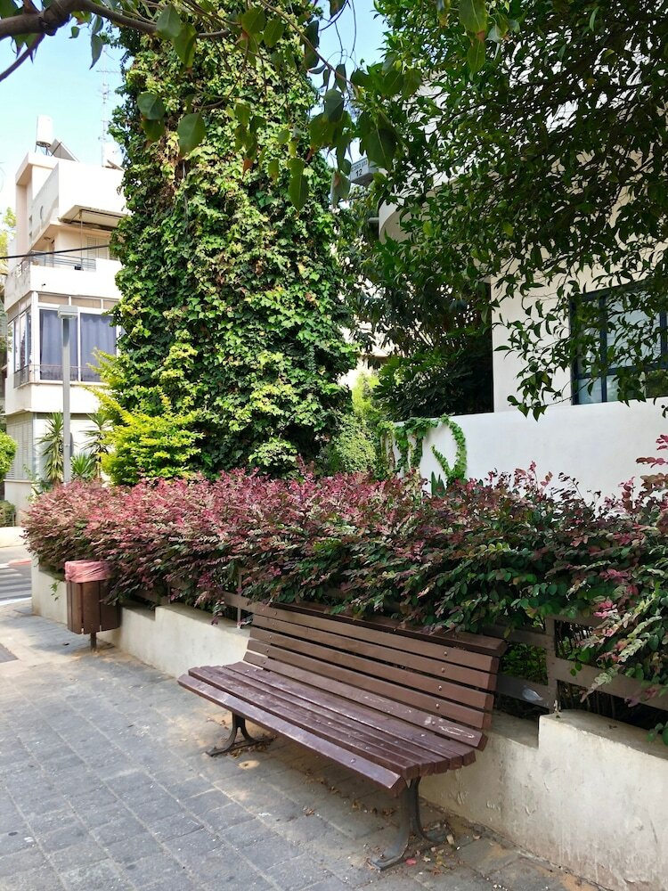 Фото Апартаменты Elegant 2br with Veranda by FeelHome