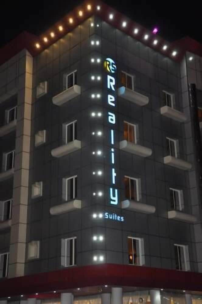 Фото Reality Suits