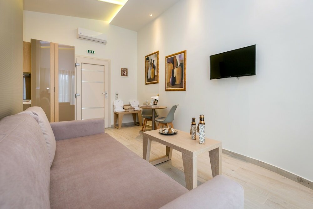 Фото Lobelia Luxury Suites