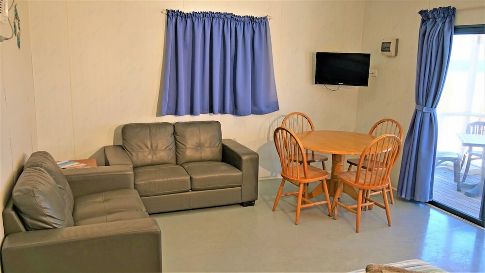 Фото Tasman Holiday Parks – Denham Seaside