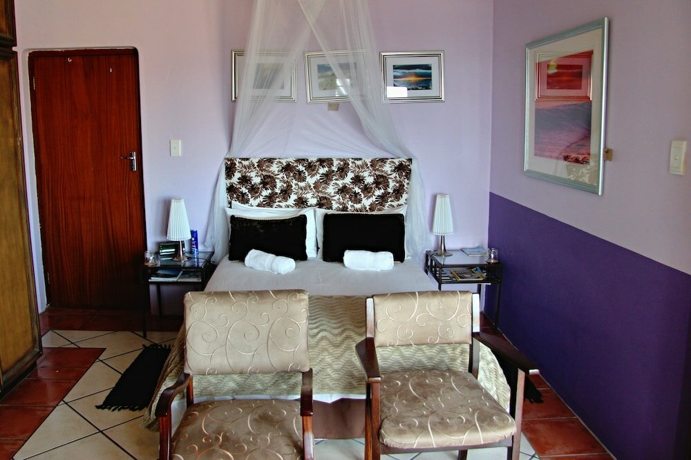 Фото Walkerbay Accommodation