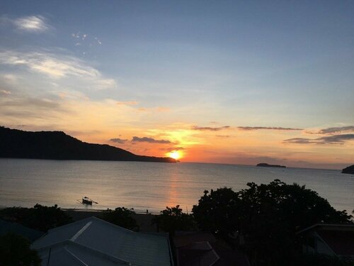 Гостиница Seabreeze Beach Lodge в Провинции Батангас