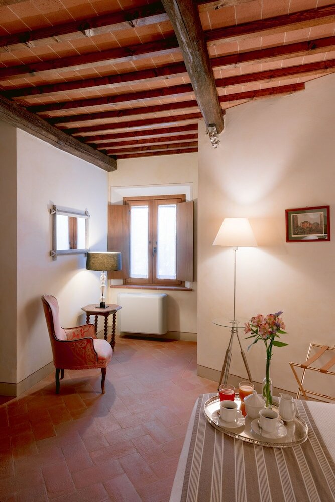 Фото Borgo Sant'Ambrogio Resort