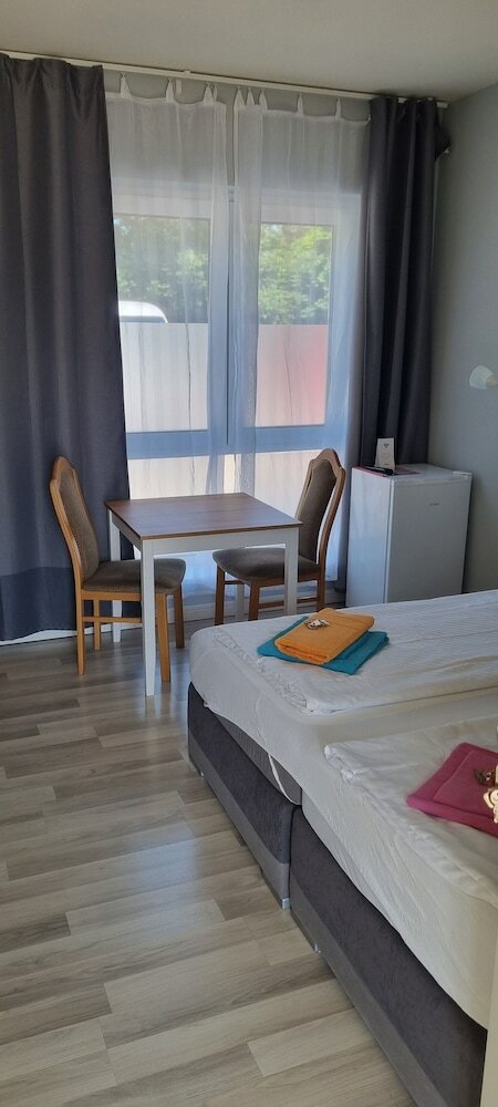 Фото Pension am Filmpark