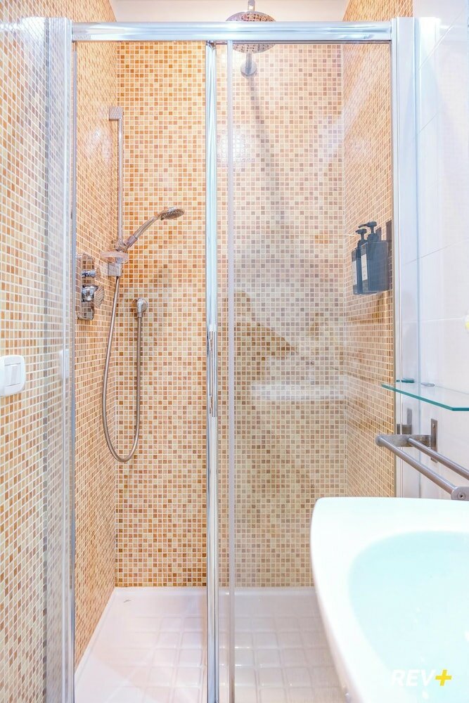 Фото Viale Giulio Cesare Guest House