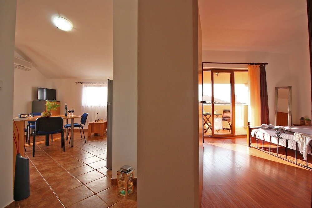 Фото Apartments Irena 1310