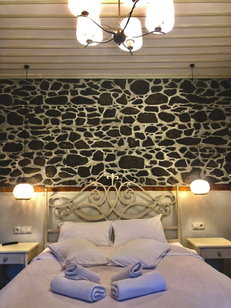 Фото Agios Germanos Traditional Hotel