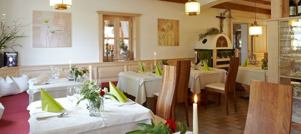 Фото Hotel Mair am Turm