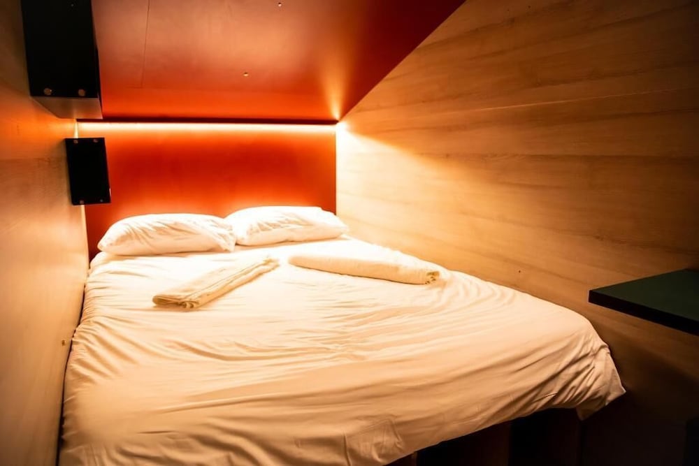 Фото Cinema Hostel Jerusalem