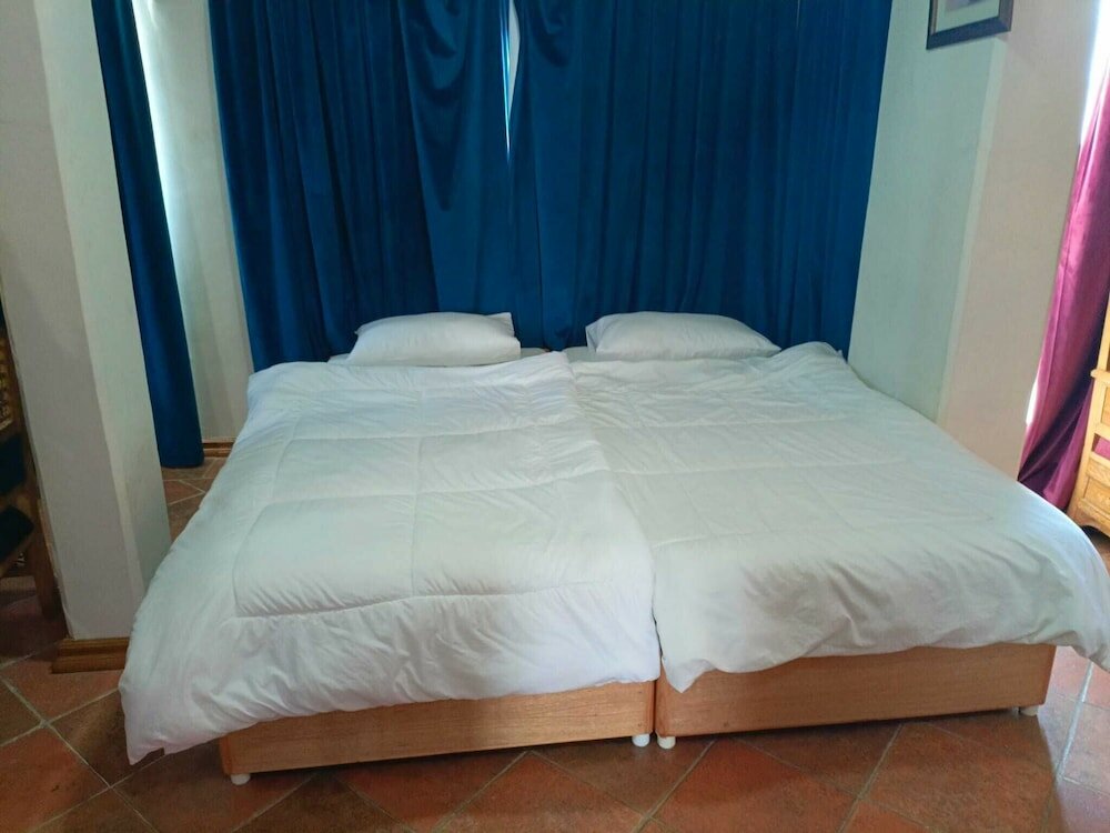 Фото Kuwait Palace Hotel Apartments