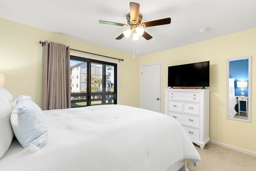 Фото Lighthouse Point 33a