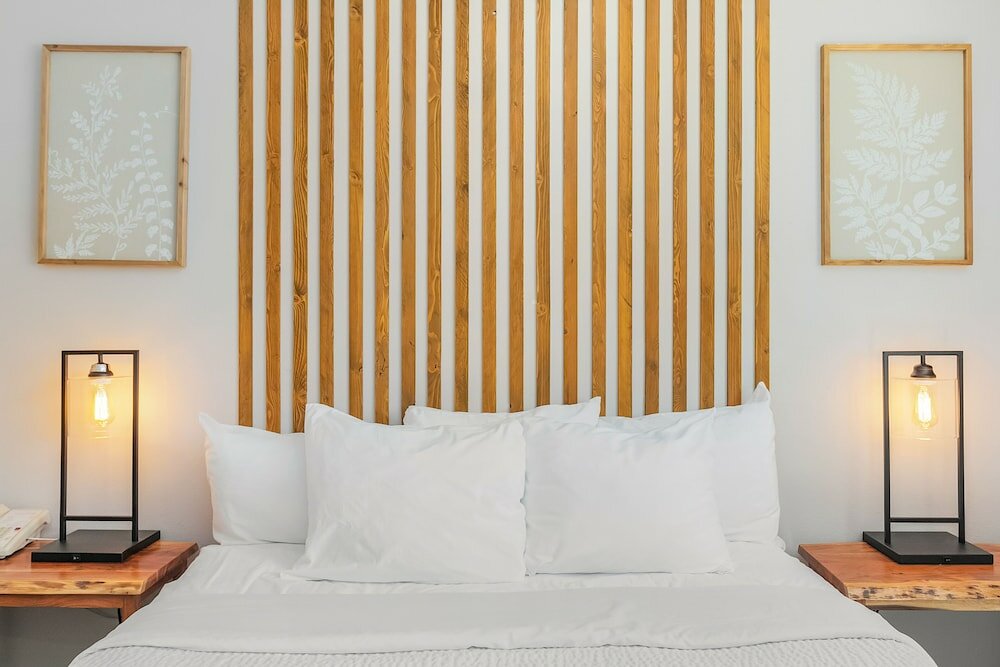 Фото Icicle Village Blizzard Pool Parking