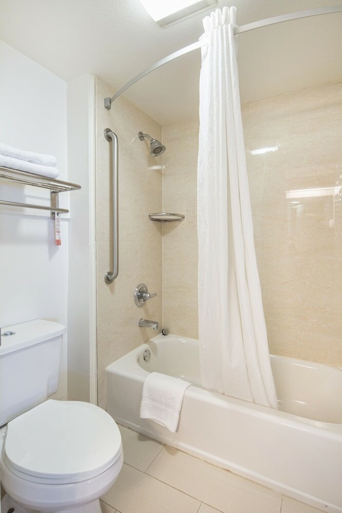 Фото Super 8 by Wyndham San Bruno sf Intl Arpt West