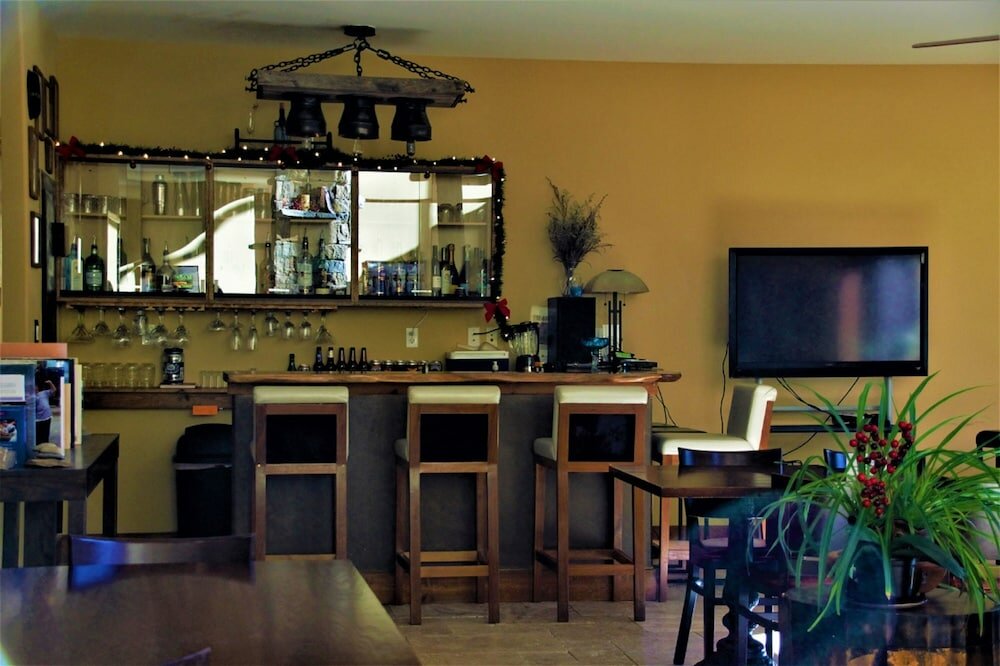 Фото Makanda Inn & Cottages