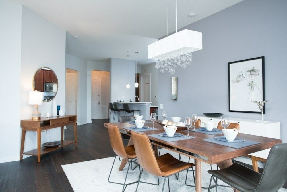 Фото Penthouse Next To Convention Center & Universal 3 Bedroom Condo by Redawning