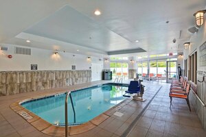 Гостиница Courtyard by Marriott Long Island Islip/Courthouse Complex