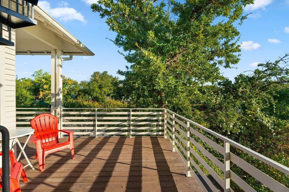 Фото East Side Modern