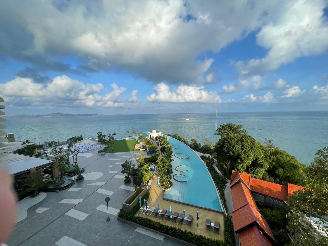 Фото Royal Cliff Beach Hotel