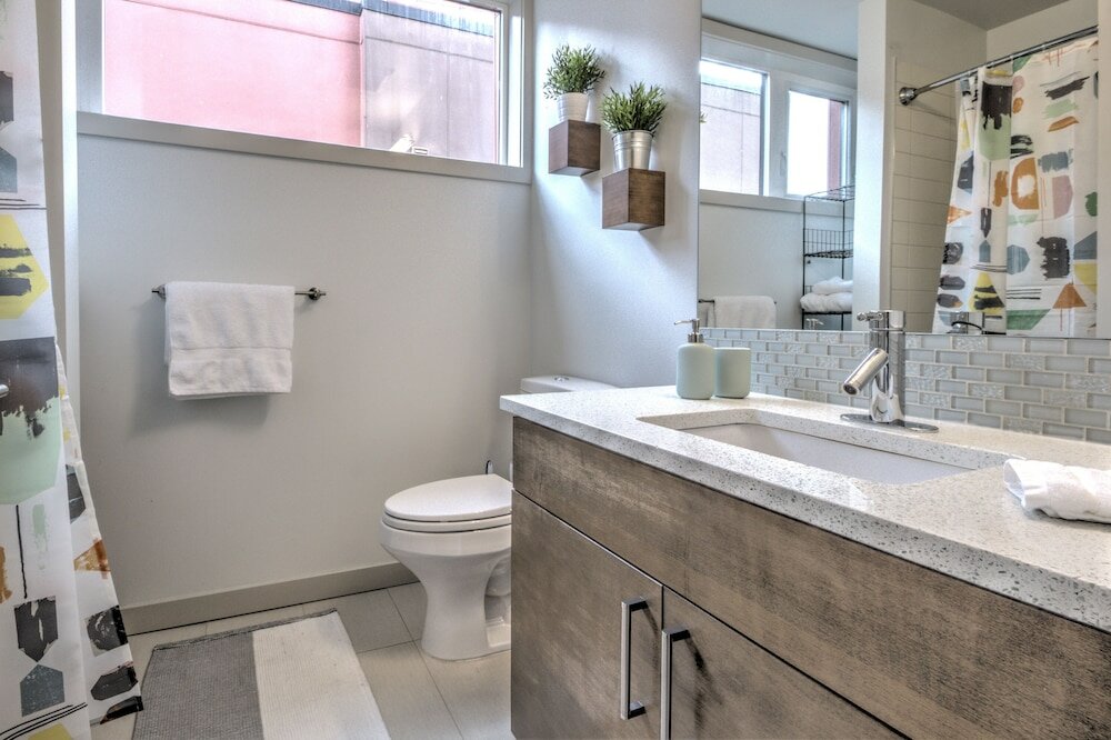 Фото Modern Home with Rooftop Oasis