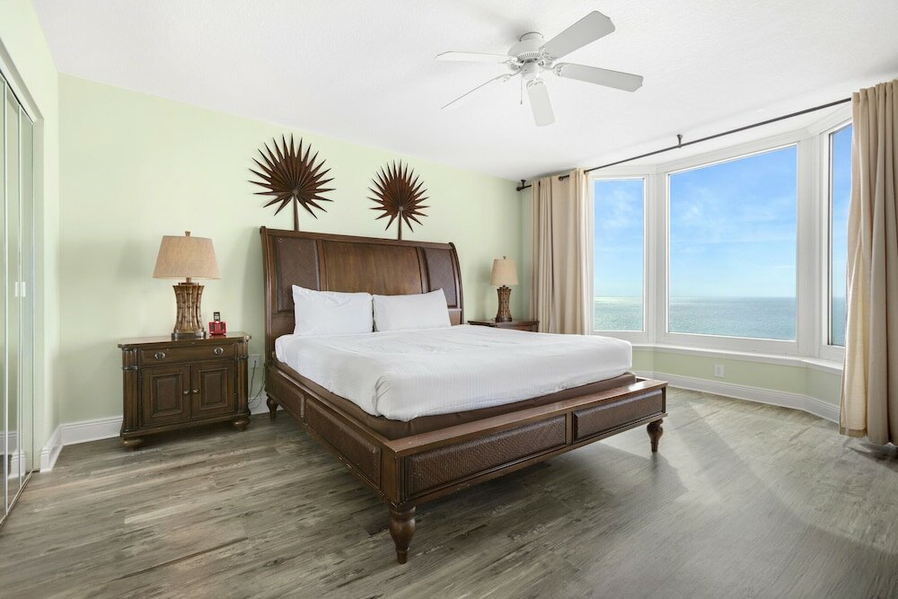 Фото Emerald Beach Resort by Southern Vacation Rentals