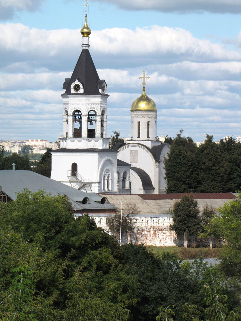 Orthodox church Tserkov Aleksandra Nevskogo v Rozhdestvenskom Vladimirskom monastyre, Vladimir, photo