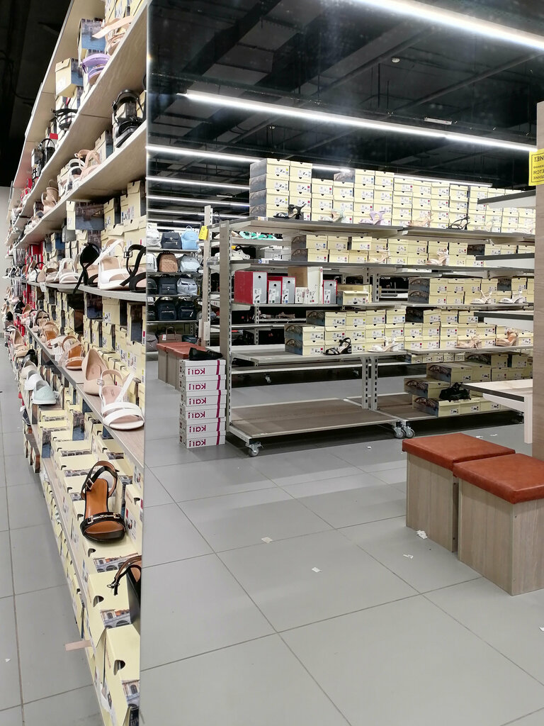 Shoe store Kari, Tyumen, photo
