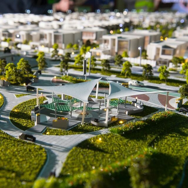 Making layouts Livescale, Dubai, photo