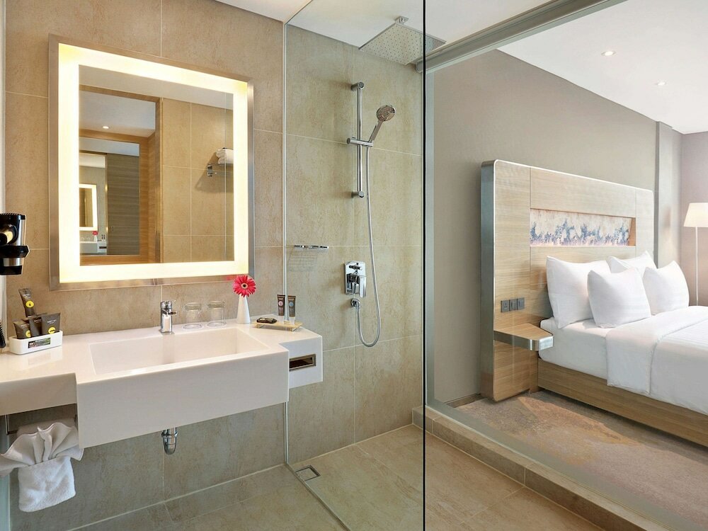 Фото Novotel Samator Surabaya Timur