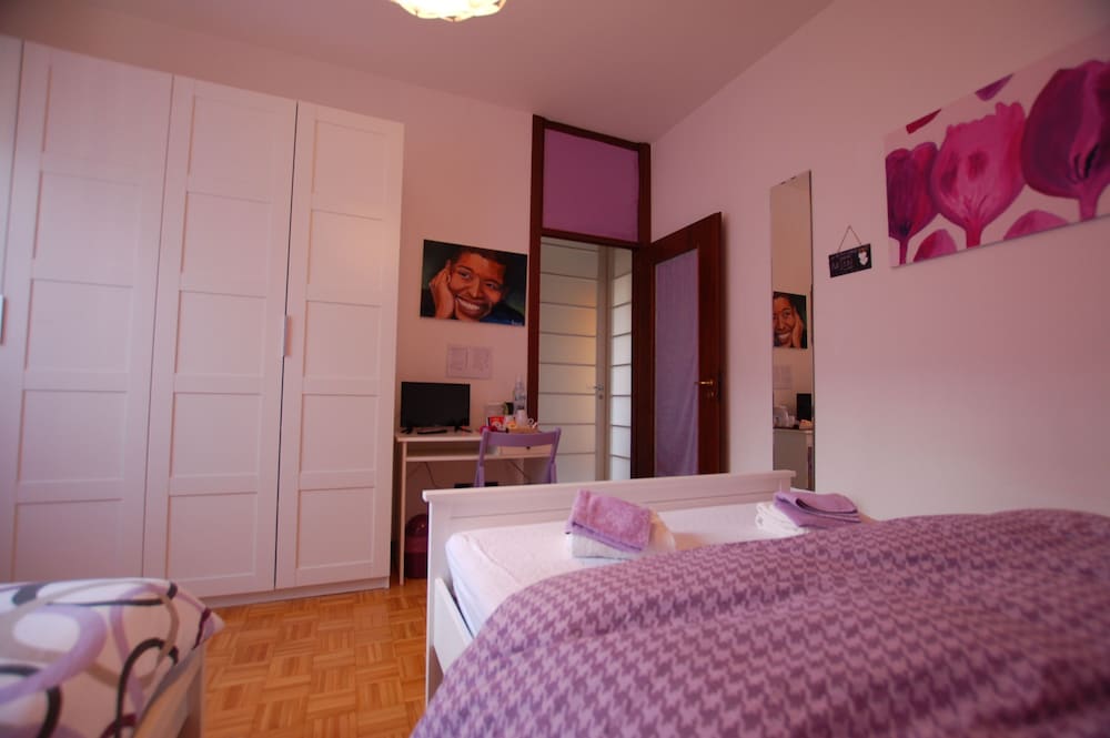 Фото La Rosa Scarlatta Broseta