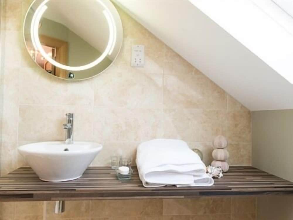 Фото Ashbrook House B&b