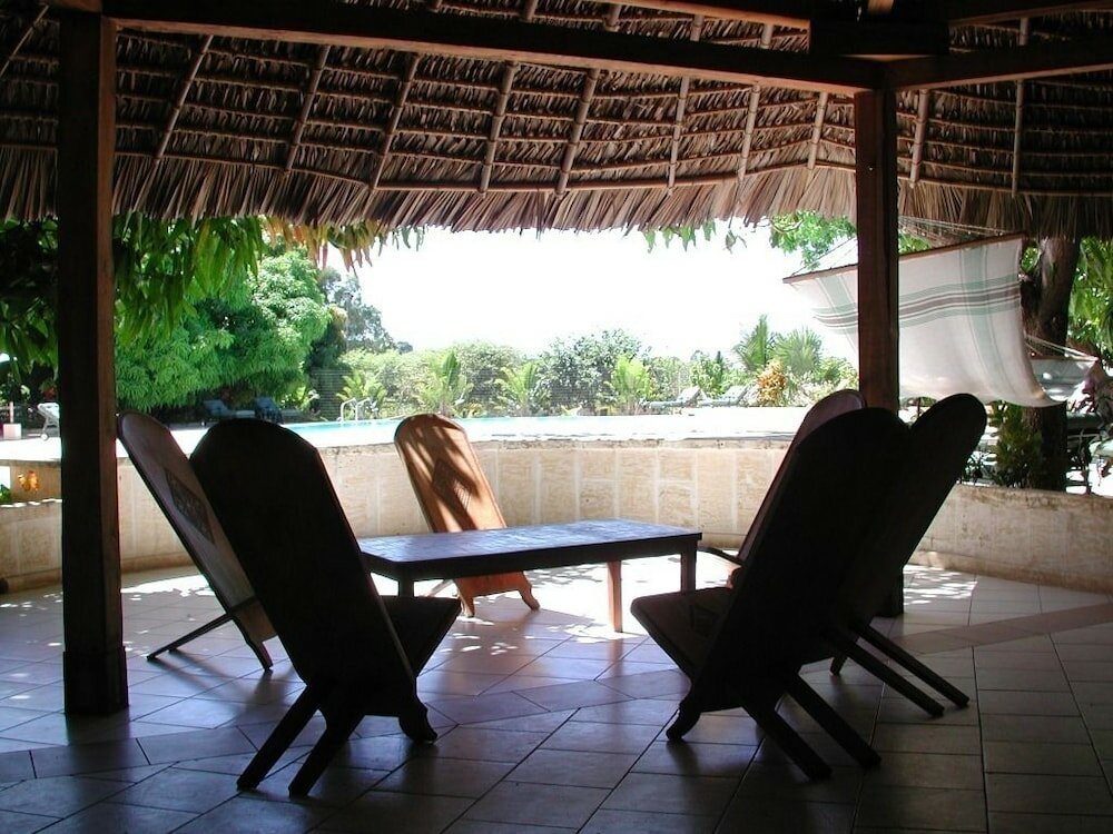 Фото Sunny Hotel Majunga