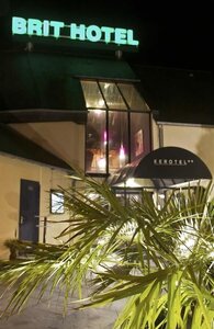 Гостиница Brit Hotel Kerotel