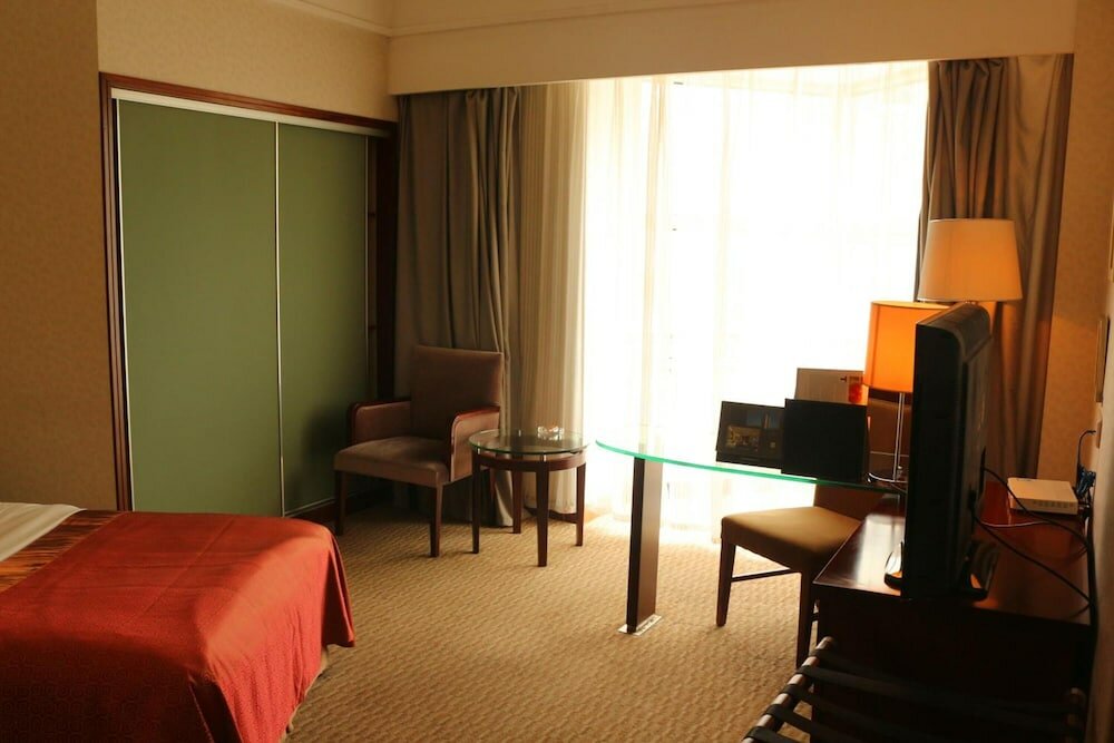 Фото Jinling Jingyuan Plaza