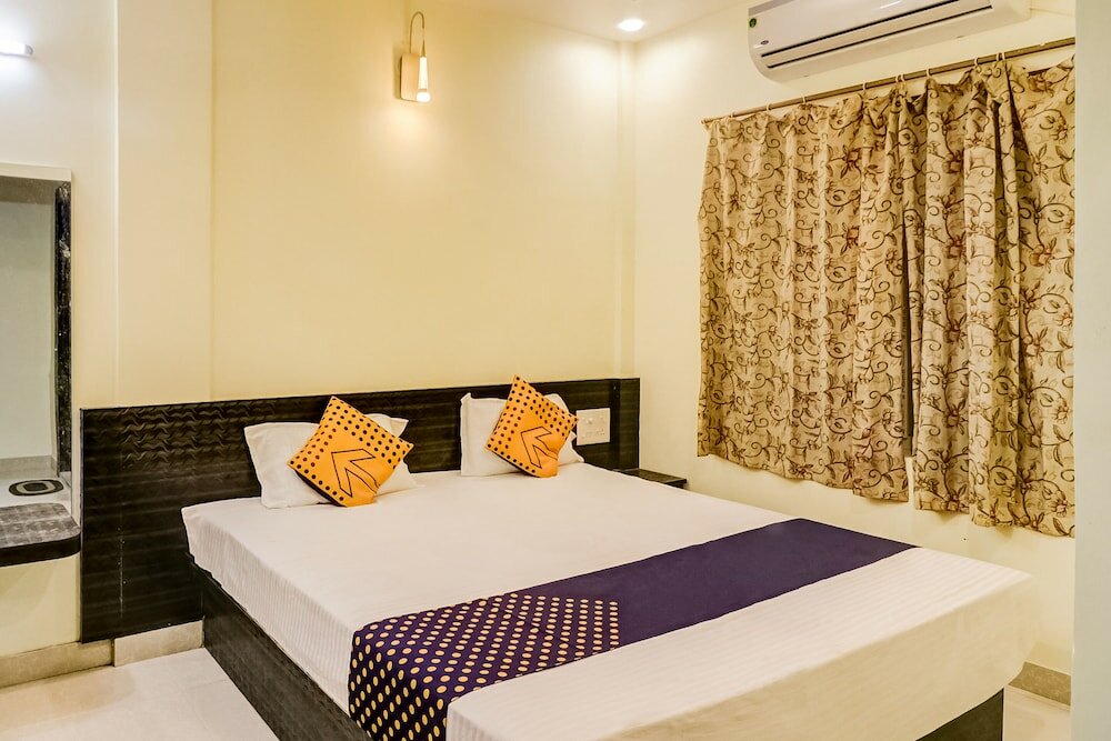 Фото Spot On 49799 New Unique Beach Inn