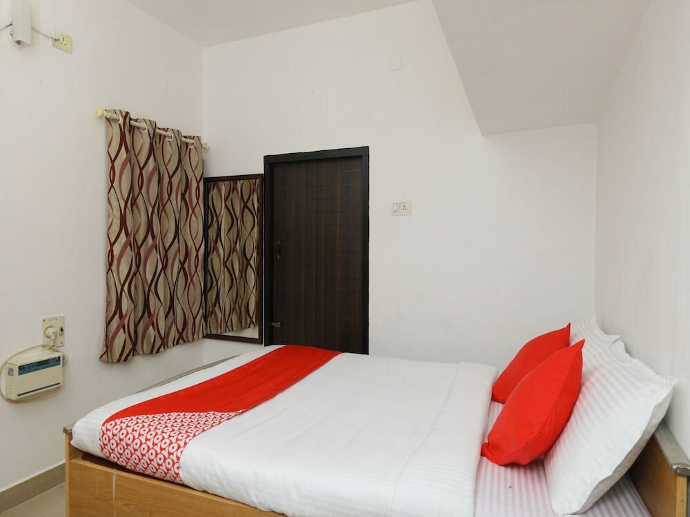Фото Oyo 15796 The Haven Service Aparments