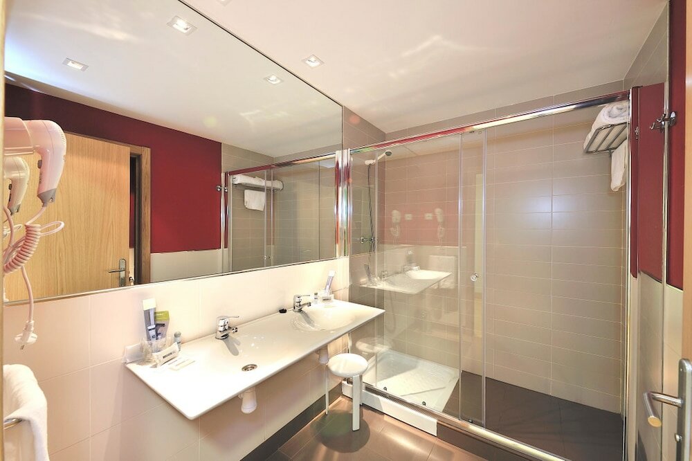 Фото Hotel Naval Sestao