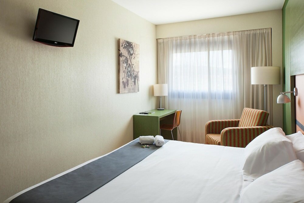 Фото Hotel Naval Sestao