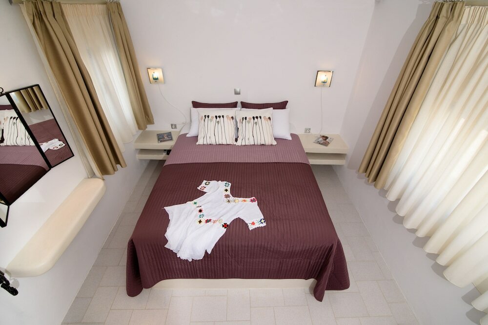 Фото Villa George Santorini