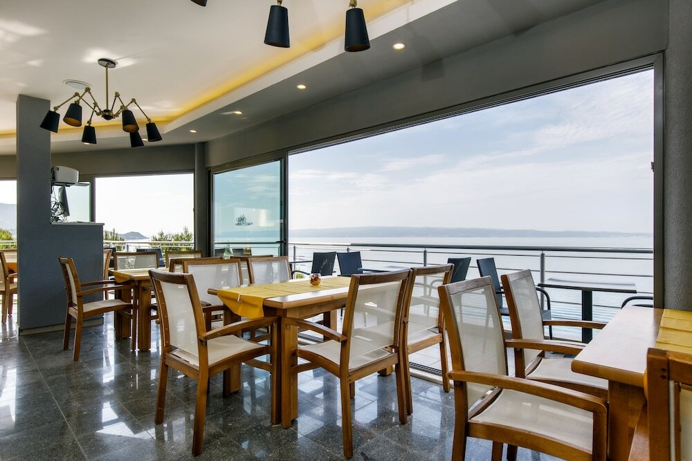 Фото Ark Beach Hotel