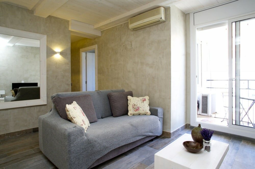 Фото BarcelonaForRent Market Suites