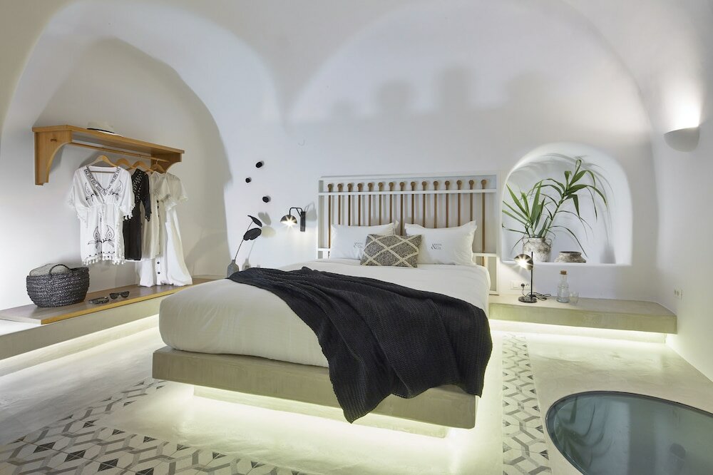 Фото White and Co. La Torre Suites