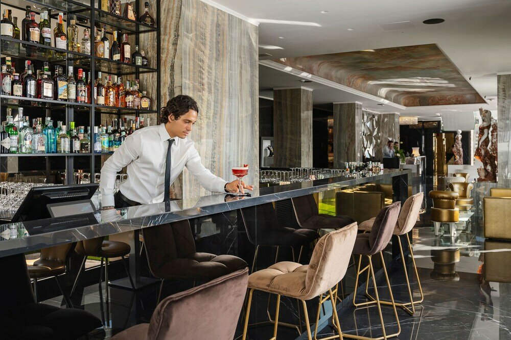 Фото The Promenade Luxury Wellness Hotel