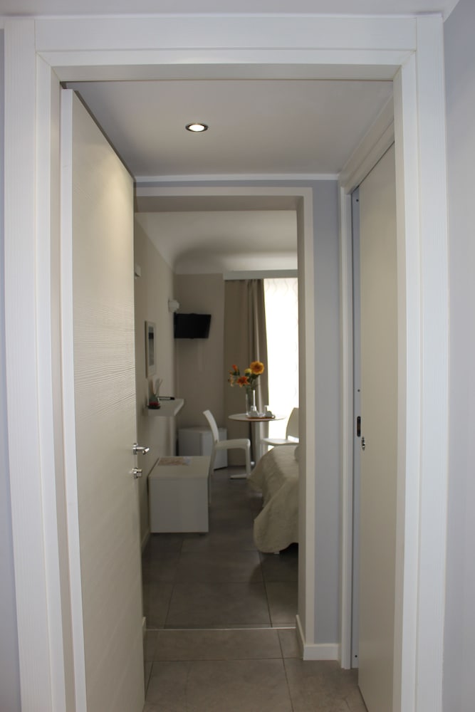 Фото Triscele Glamour Rooms