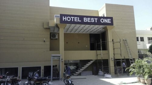 Гостиница Hotel Best One в Мултане