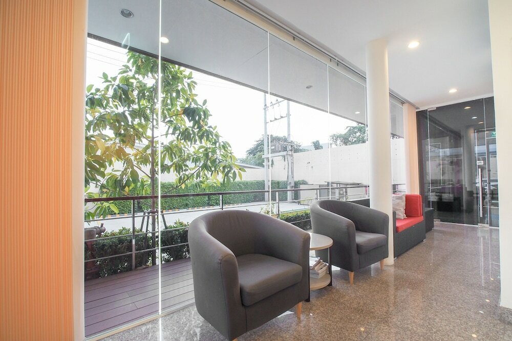 Фото Sriracha Biz Residence